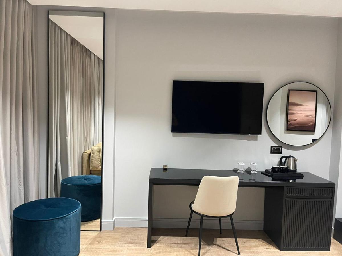 Rozafa Palace Hotel Sarandë Eksteriør billede