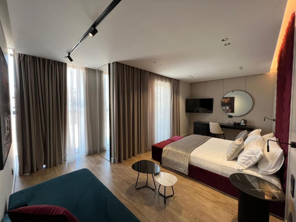 Rozafa Palace Hotel Sarandë Eksteriør billede